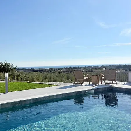 Elia Serenity House Villa *